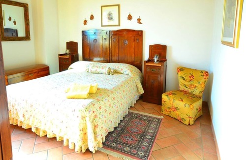 Magliano Casa | Atractivo apartamento en torre antigua del año 1000, en la región de Chianti