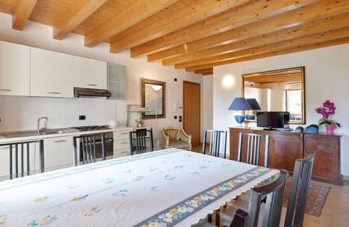 Pesina Spezie Villa | Mansión ideal en Pesina, Spezie cerca del lago