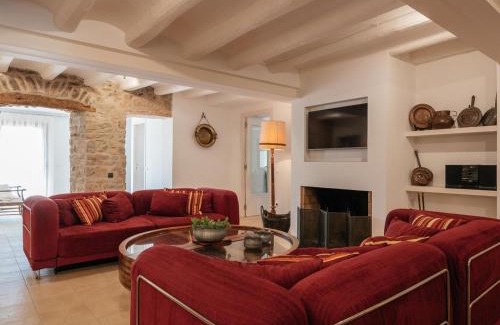Castellnou de Bages Casa | Belvilla by OYO Les Fonts