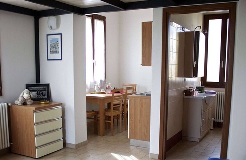 Casalfiumanese Apartamento | Belvilla by OYO Apartment in Sassoleone with Pool