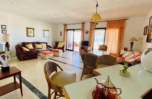 Calahonda Casa | Belvilla by OYO CASA HIERBABUENA