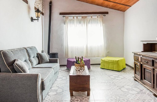 Los Puertos Villa | Amplia villa en Cartagena con piscina