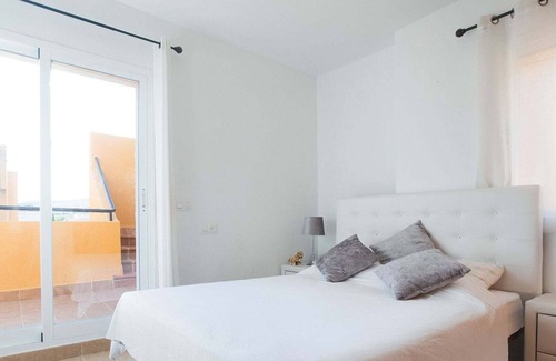 Los Gallardos Casa | Amplia casa vacacional en Los Gallardos con piscina