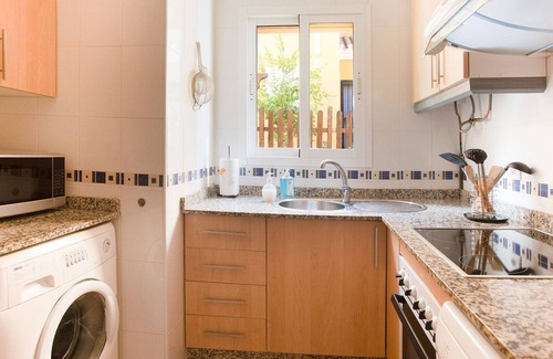 Los Gallardos Casa | Amplia casa vacacional en Los Gallardos con piscina