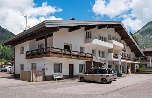 Predazzo Apartamento | Belvilla by OYO Fiamme Grande