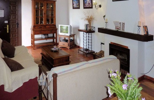 Antequera Cabaña | Acogedora casa de campo en La Joya con piscina privada