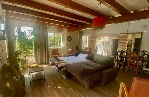 Robledondo Casa | Belvilla by OYO Holiday Home in Robledondo
