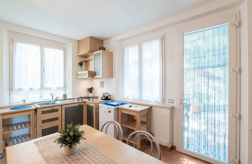 San Feliciano Cabaña | Belvilla by Oyo La Rocca Residence