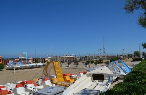 Torre Pedrera Apartamento | Apartamento lujosamente amueblado cerca de la costa del mar