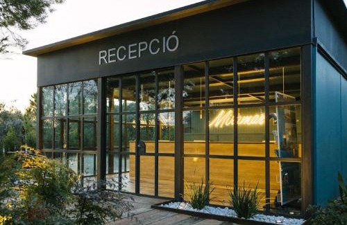 Miami Platja Chalet De Esquí | Belvilla by Oyo Miramar 1
