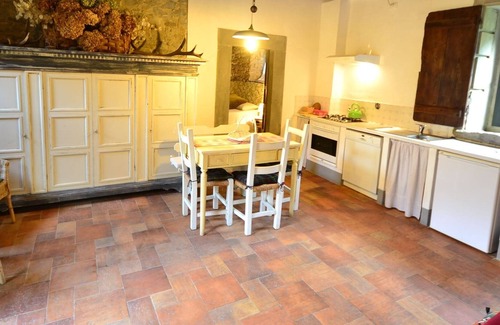 San Godenzo Casa | Acogedor apartamento en San Godenzo con piscina