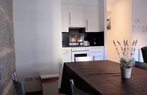 Ourense Apartamento | Belvilla by OYO Villa Trabazos Abellas