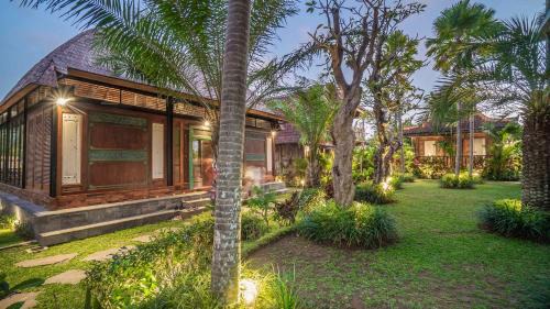 Kutuh Kaja Hotel | Belvilla Scenic Picturesque Near Monkey Forest