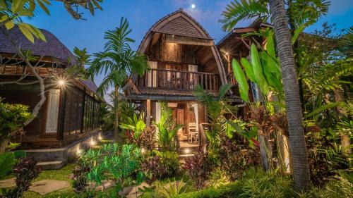 Kutuh Kaja Hotel | Belvilla Scenic Picturesque Near Monkey Forest