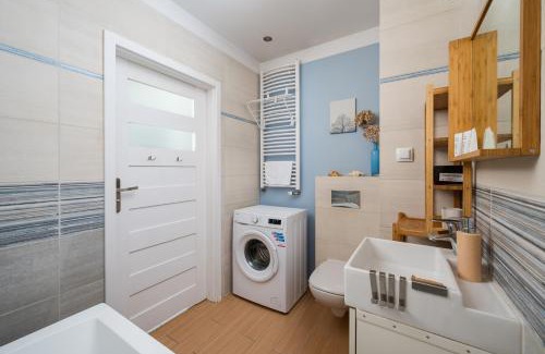 Warsaw Apartamento | Bemowo Homely Apartment by BookingHost