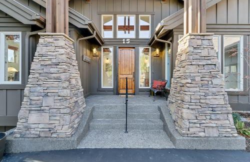 Bend Casa | Bend Oregon mountain mansion luxury