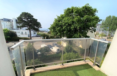 Benodet Apartamento | Benodet - comfortable apartment with sea view, beach and shops on foot