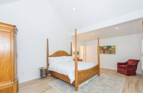Uvalde Casa | Casa histórica con comodidades modernas. Renovado 2019.