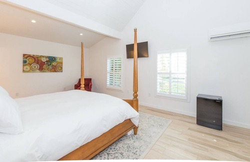 Uvalde Casa | Casa histórica con comodidades modernas. Renovado 2019.