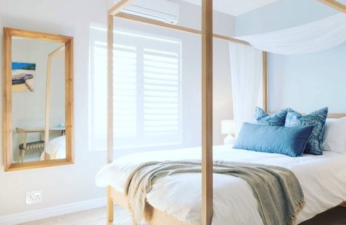 Bloubergstrand Casa | Bentley's Guesthouse