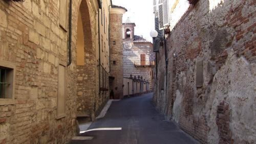 Cella Monte Cama Y Desayuno | Benvenuti Altrove