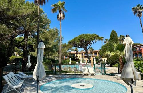 Giens Apartamento | BERGERIE PLAGE Balnéo Clim piscine