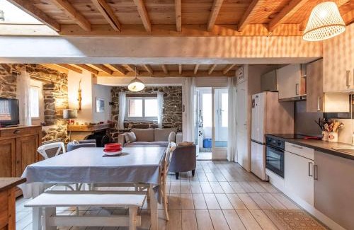 Sazos Casa | Bergerie Pyrénéenne Rénovée - 4 Chambres - 8 Pers. - Jardin - Stationnement Public - 3 Stations de Ski - FR-1-402-132