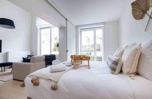 Saint-Josse-ten-Noode Apartamento | Beriot II - Tres Habitaciones Piso, Capacidad 8