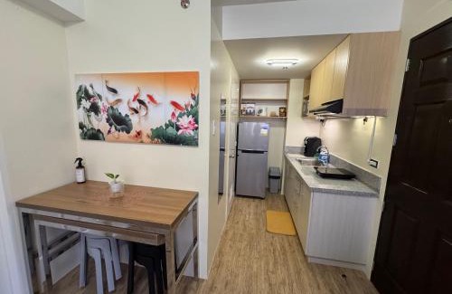Binan City Apartamento | Berkeley Suites, Silang Cavite