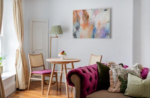 Bristol Casa | Berkeley Suites, Suite 1