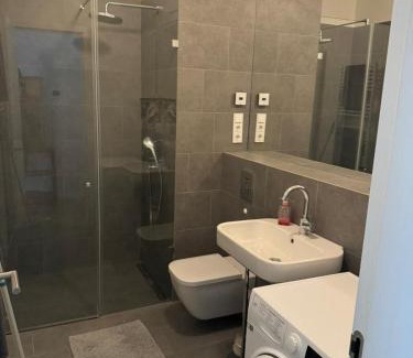 Tiergarten Apartamento | Berlin Apartment Genthiner 1