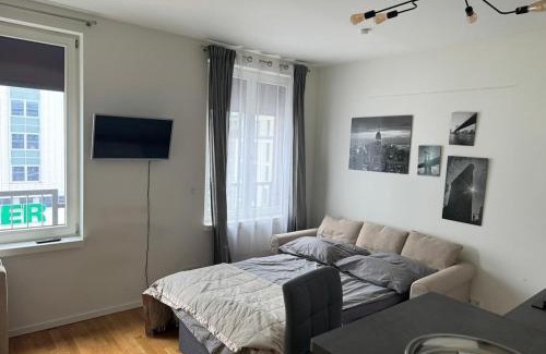 Tiergarten Apartamento | Berlin Apartment Genthiner 1