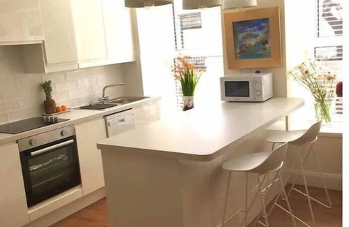 Bantry Condominio | Berlin Wall Apartment at The Residence Bantry