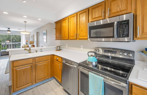 Bayview Condominio | Bermuda Bay St. Petersburg Waterfront Pool 53J