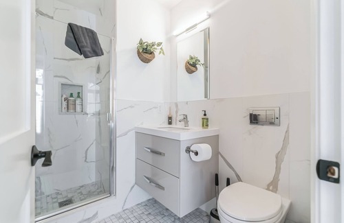 La Lengua Apartamento | Bernal Heights 1Bed, 2Bath Apt