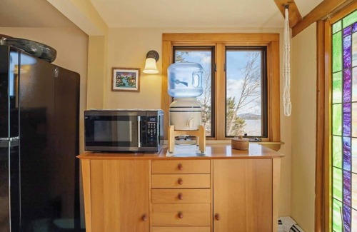 Lamoine Casa | Berry Cove Cottage-Oceanfront!