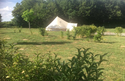 Pouligny-Notre-Dame Casa | Tienda tipi en Berry, actividades náuticas, mascotas permitidas