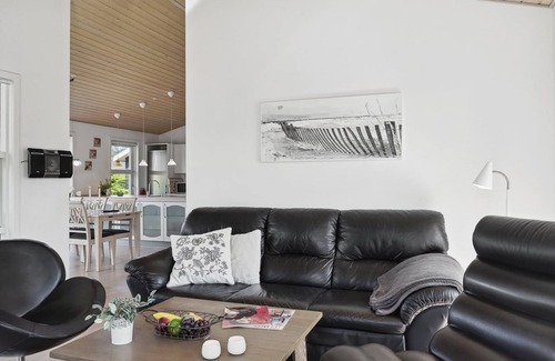 Hou Casa | "Bertram" - 1.9km from the sea by Interhome