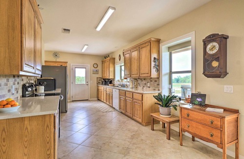 Oatmeal Casa | Bertram Ranch Property w/ Patio & Gas Grill!