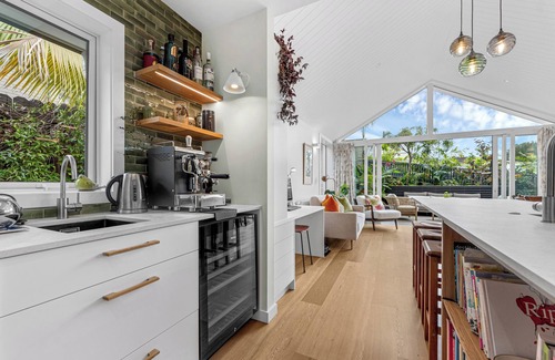 Belmont Casa | Comfort, Space & Coastal Lifestyle