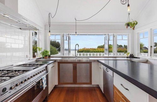 Stanley Point Casa | Relax in Style and Comfort!