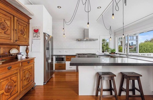 Stanley Point Casa | Relax in Style and Comfort!