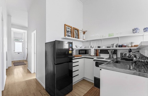 Stanley Point Apartamento | This apartment is a 1 bedroom(s), 1 bathrooms, located in Stanley Point, Auckland.