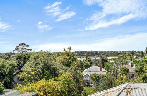 Stanley Point Apartamento | This apartment is a 1 bedroom(s), 1 bathrooms, located in Stanley Point, Auckland.