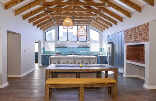 Langebaan Casa | Relájese con estilo en Bessie, la casa de vacaciones más acogedora de Langebaan