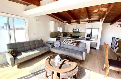 Hermosa Beach Casa | Best Beach Home- Steps To The Sand - Awesome !!!