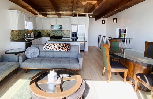 Hermosa Beach Casa | Best Beach Home- Steps To The Sand - Awesome !!!