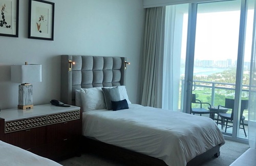 Bal Harbour Hotel | LUXE / LUXE / BEST LINE / OCEAN VIEW / 2 QUEENS STUDIO EN EL PISO 12 EN EL RITZ