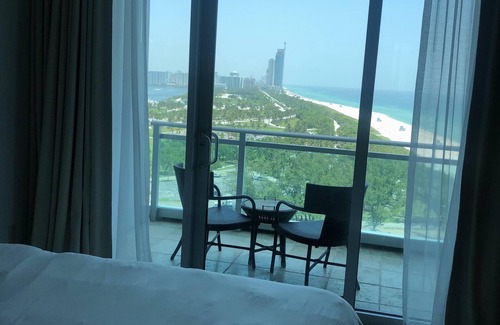 Bal Harbour Hotel | LUXE / LUXE / BEST LINE / OCEAN VIEW / 2 QUEENS STUDIO EN EL PISO 12 EN EL RITZ