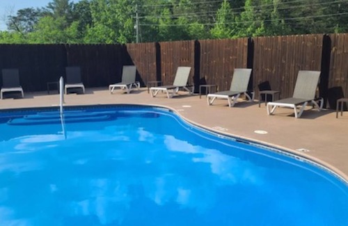 Pigeon Forge Cabina | Best Location! 2KingBd, HotTub, PoolTable, Arcade, CommunityPool, Sleep6, NoPet